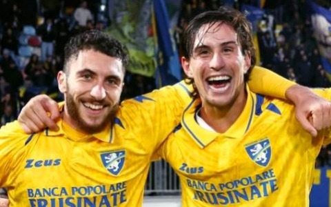 Frosinone campione d’inverno con 41 punti. Alvini migliora il record di Fabio Grosso
