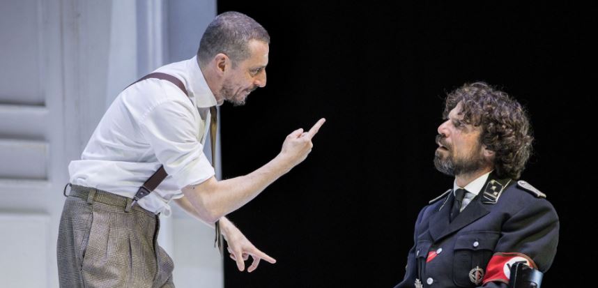 Al Teatro D’Annunzio in scena “Il medico dei maiali”