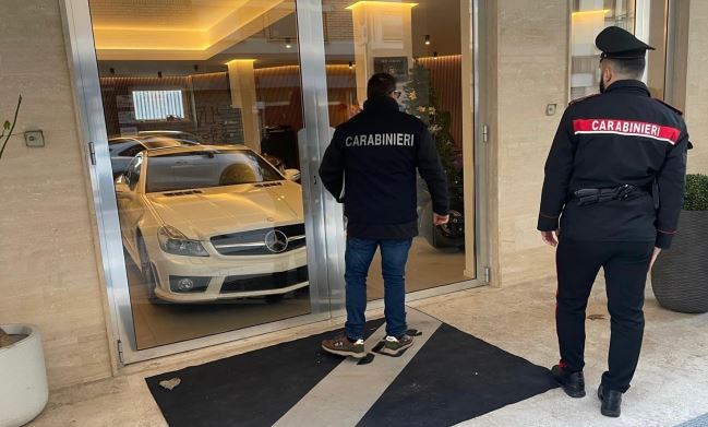 Autoriciclaggio, sequestro da 9 milioni di euro tra il capoluogo, Anzio e Roma. Sigilli anche a Vip Motors. VIDEO