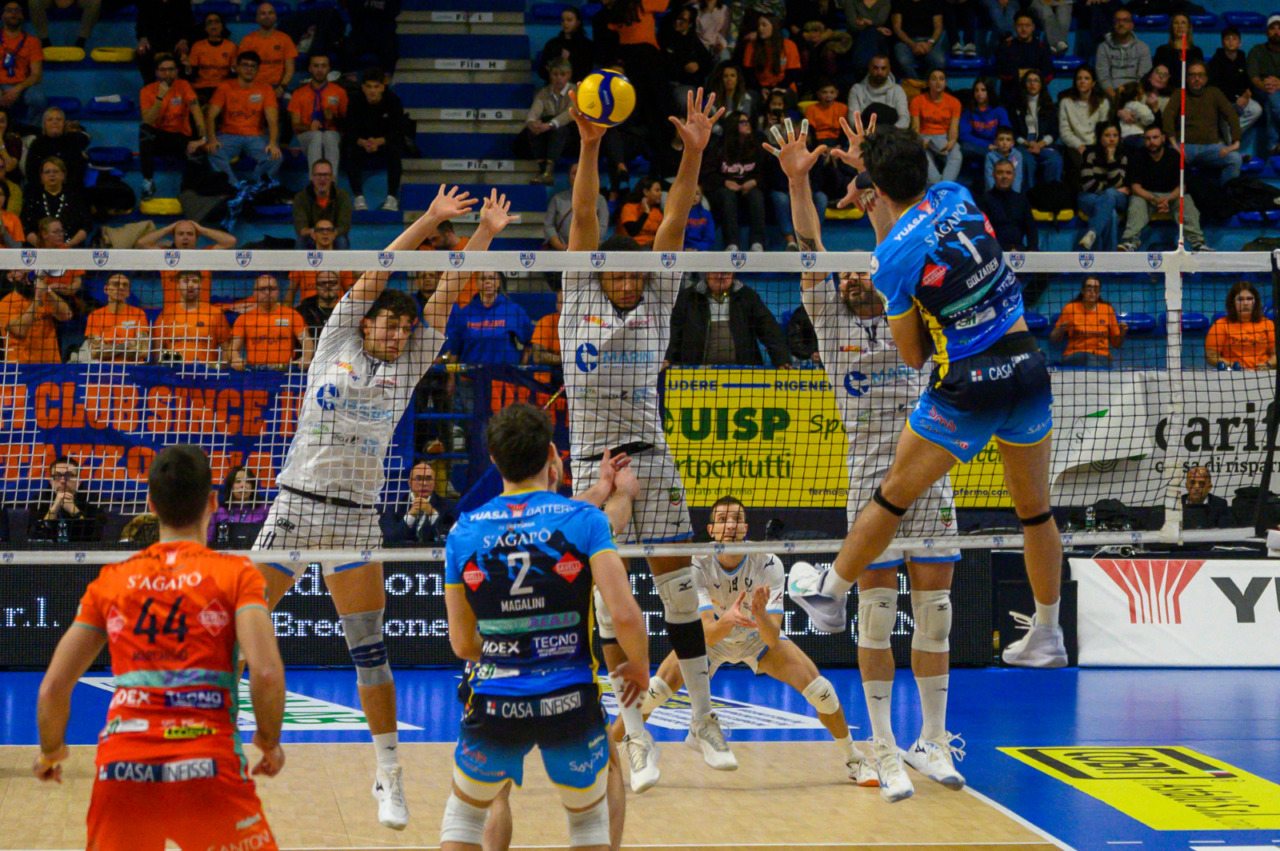 Cisterna, tie break amaro. Vince Grottazzolina 3-2