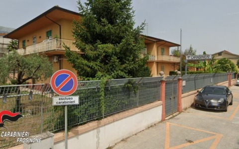 Ricercato dal 2023, si nascondeva in un B&B del posto