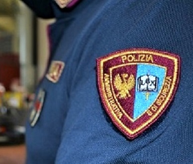 Picchia la moglie, arrestato dalla Polizia un 32enne
