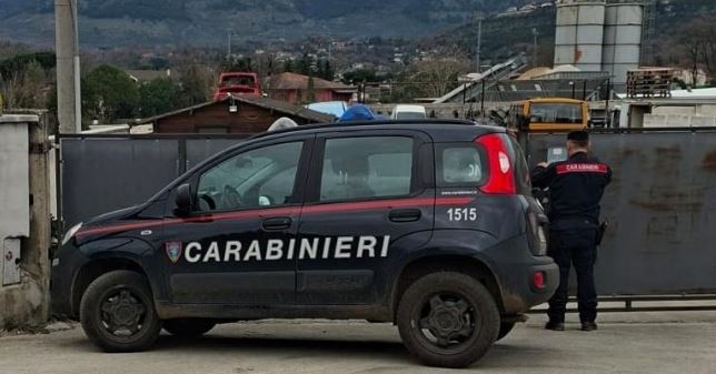 I Carabinieri Forestali sequestrano un centro di demolizioni di autoveicoli