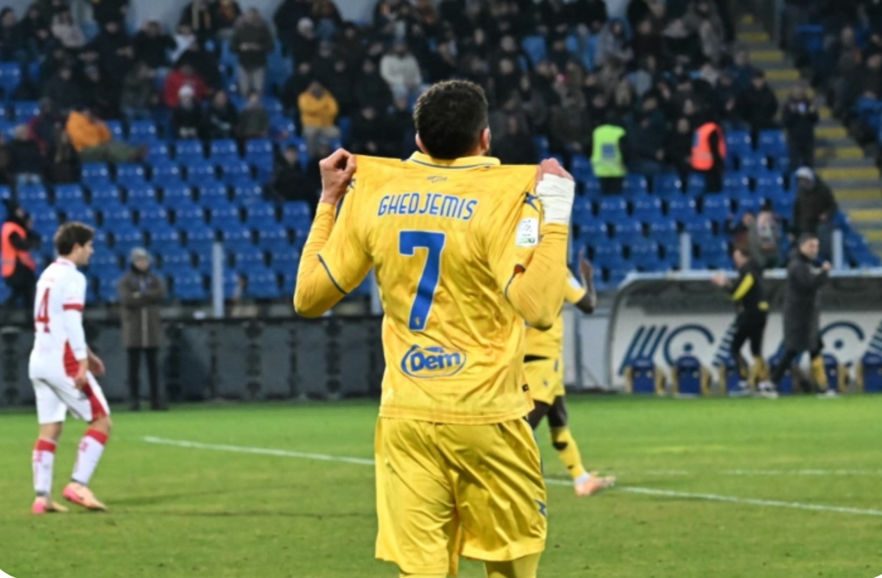 Il Frosinone Campione d’Inverno dopo la vittoria contro il Catanzaro (2-0)