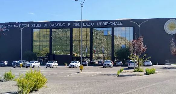 Molestie su corsiste all’università, indagano i carabinieri