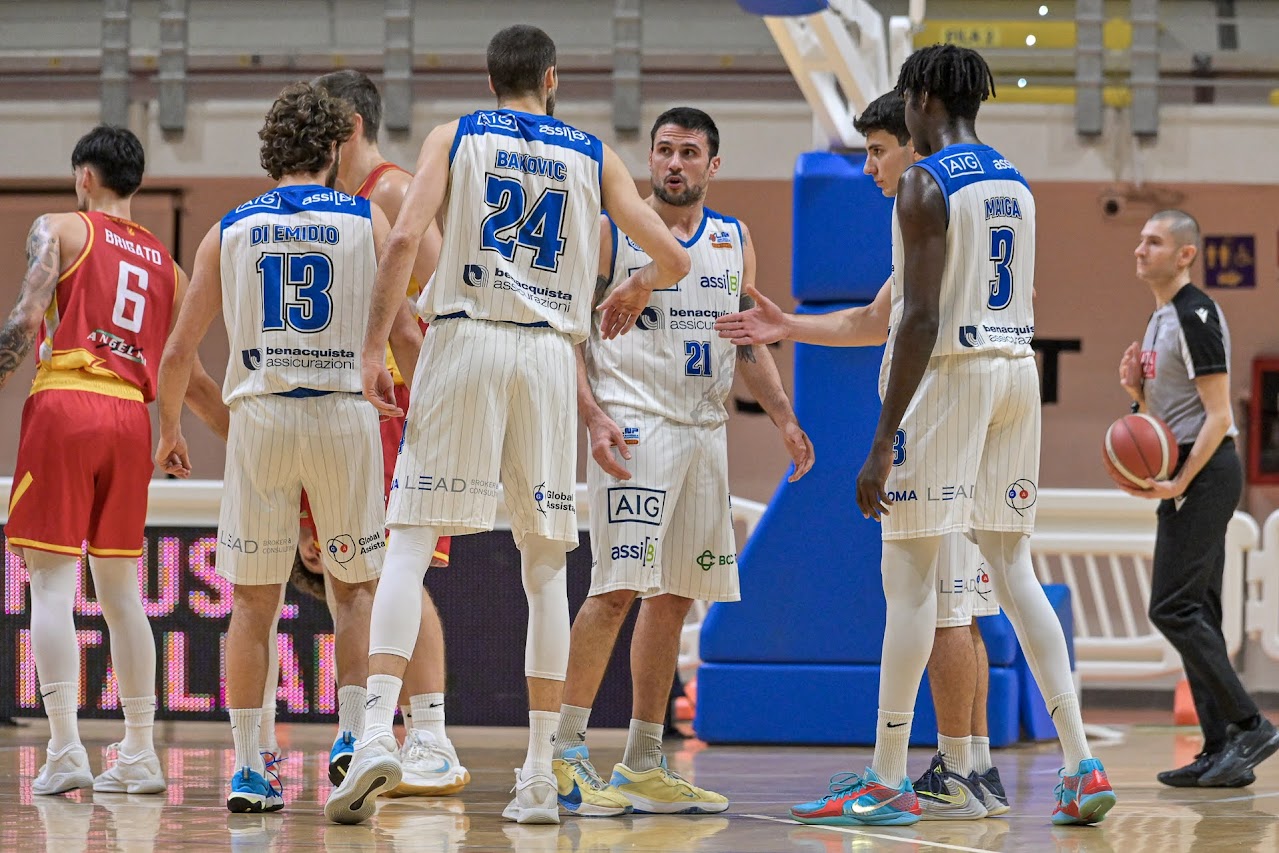 La Benacquista Latina batte Ravenna nonostante le assenze. 87 a 73