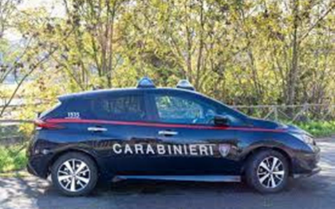 Rifiuti speciali in un capannone, sequestro e denunce