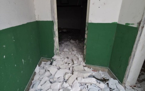 Danni al campo “Falasche” con il martello pneumatico, il sindaco: “Non ci faremo intimidire”