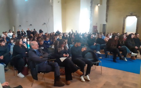 “Voci, Valori, Memorie: contro l’indifferenza”, l’evento per la Giornata della Memoria