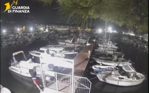 Furti di barche nel sud pontino, preso uno dei responsabili