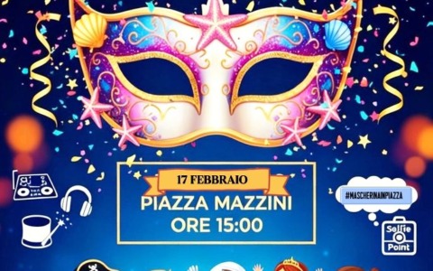 Carnevale, doppia festa in piazza tra sfilate e magia