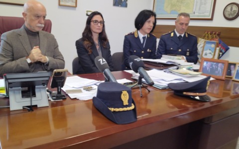 Cocaina tagliata con un prodotto veterinario pericoloso, maxi sequestro. LE INTERVISTE