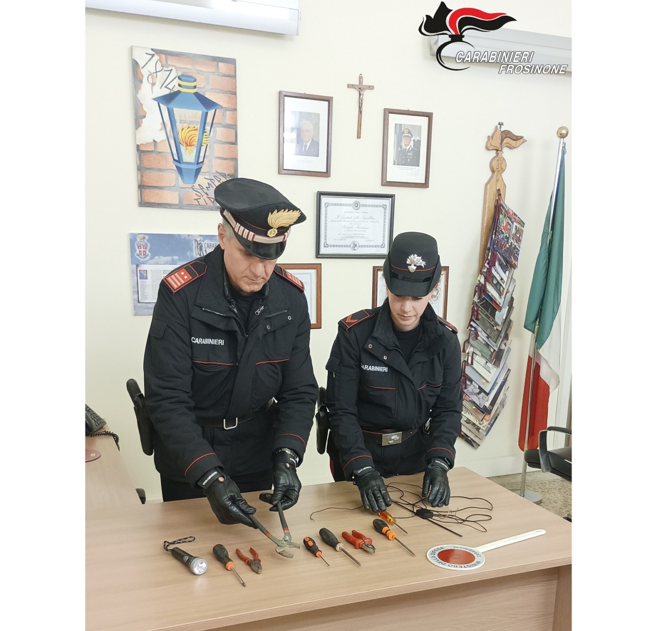 Fermata la banda con kit da scasso e jammer