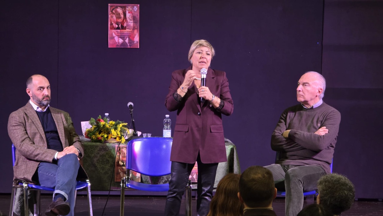 Fiammetta Borsellino incontra gli studenti dell’ISISS Pacifici e De Magistris. LE INTERVISTE