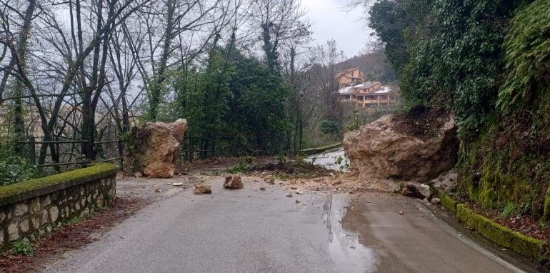 Maltempo, frane ed esondazioni in provincia