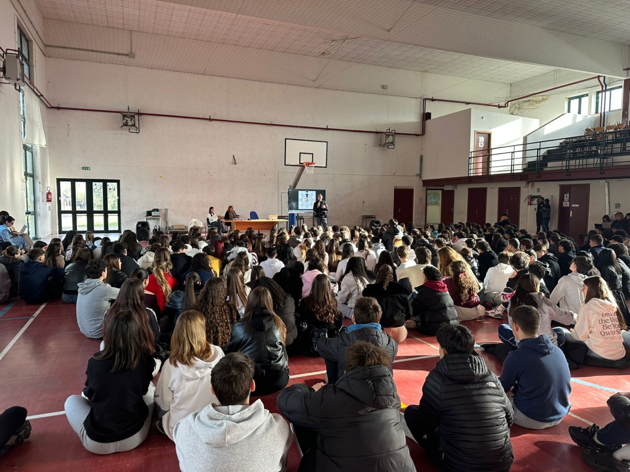 Legalità e prevenzione, la polizia incontro gli studenti della provincia