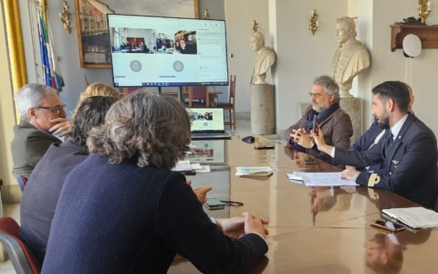 Barra sabbiosa, nuova riunione operativa questa mattina in Comune sul Porto