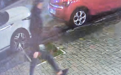 Tabaccaio aggredito e derubato, in coma il rapinatore arrestato