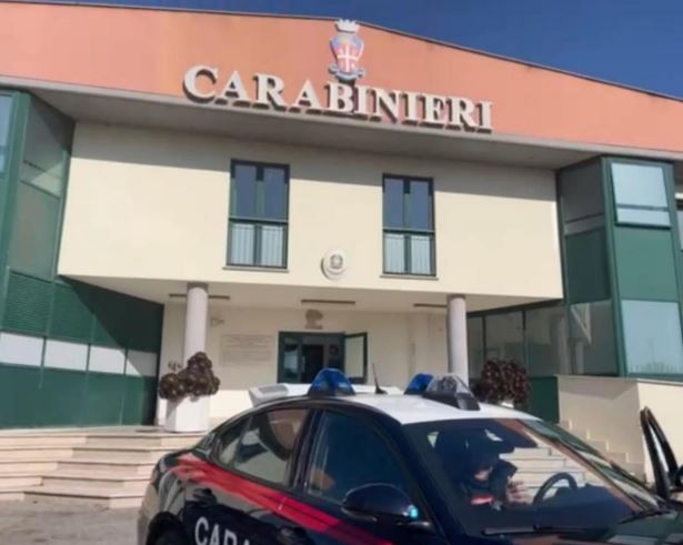 Investe madre disabile e figlia poi scappa
