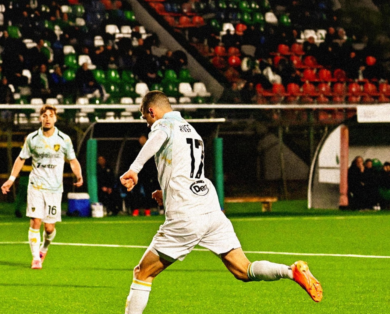 Frosinone, emergenza in difesa tra infortuni e squalifiche