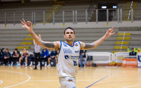 Benacquista Latina-Jesi 77 a 73. Nerazzurri si confermano tra le grandi