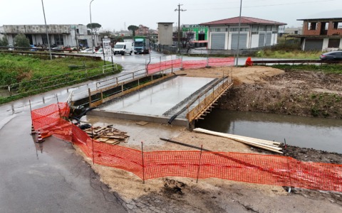 Proseguono i lavori per il nuovo ponte in Via della Torre