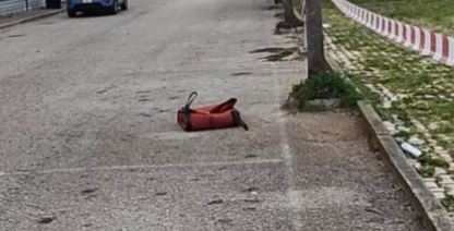 Ordigno bellico ritrovato in strada, intervento degli artificieri