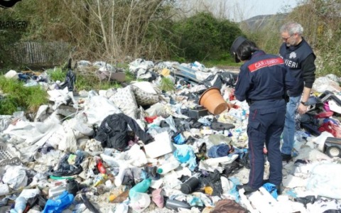 Sequestrata discarica abusiva, si cercano i responsabili