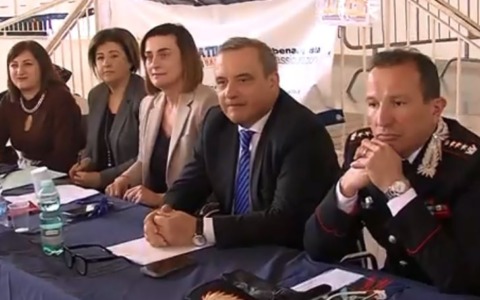 Violenza nelle scuole, l’incontro con i presidi. LE INTERVISTE