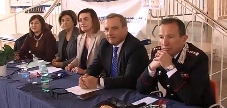 Violenza nelle scuole, l’incontro con i presidi. LE INTERVISTE