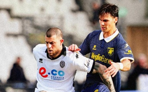 Frosinone, a Cesena ancora un 2-2 e la promozione diretta rischia di allontanarsi