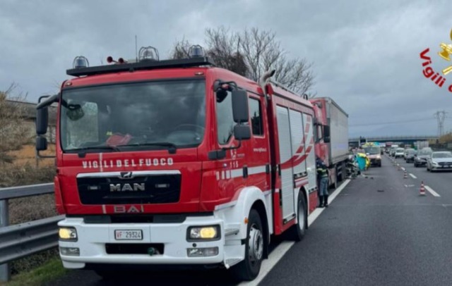 Fuga di gas in cucina provoca un’esplosione, feriti coniugi