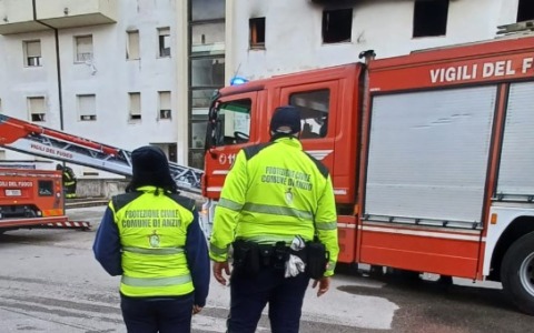 Esplosione nella palazzina, cessata l’ospitalità presso il Palazzetto dello sport