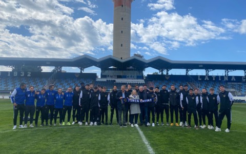 Finale di Coppa Italia, il sindaco Celentano incontra il Latina in partenza per Potenza