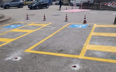 Completata la segnaletica dell’area esterna della futura Casa della Comunità