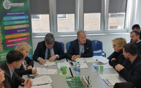 Sambucci (FdI): “Latina, rilanciare il commercio di vicinato e ridare opportunità di sviluppo per il centro cittadino”