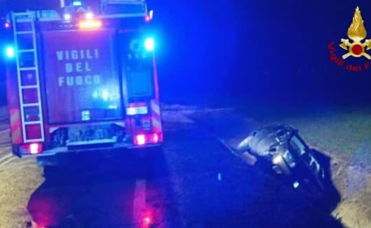 Scontro tra un’auto ed un camion, muore ragazza di 23 anni