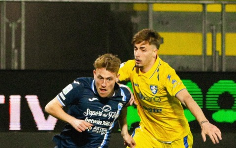 Frosinone, a Cesena per non perdere contatto dal vertice