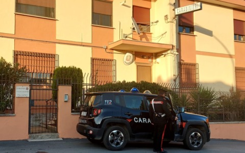 Ubriaco aveva creato il caos in un bar, scatta il Daspo Urbano