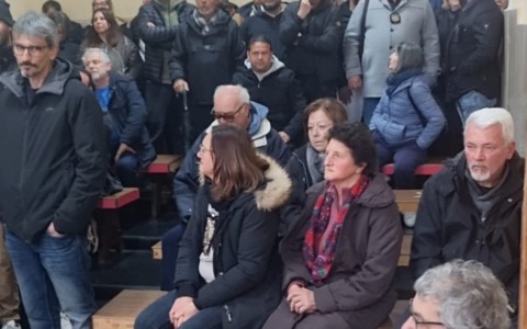 Protestano i balneari. Tensione in Consiglio Comunale. Sospesa la seduta