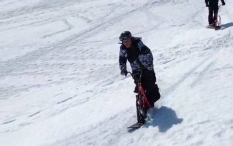 Snowscoot, la nuova disciplina sportiva sulla neve a Campo Staffi