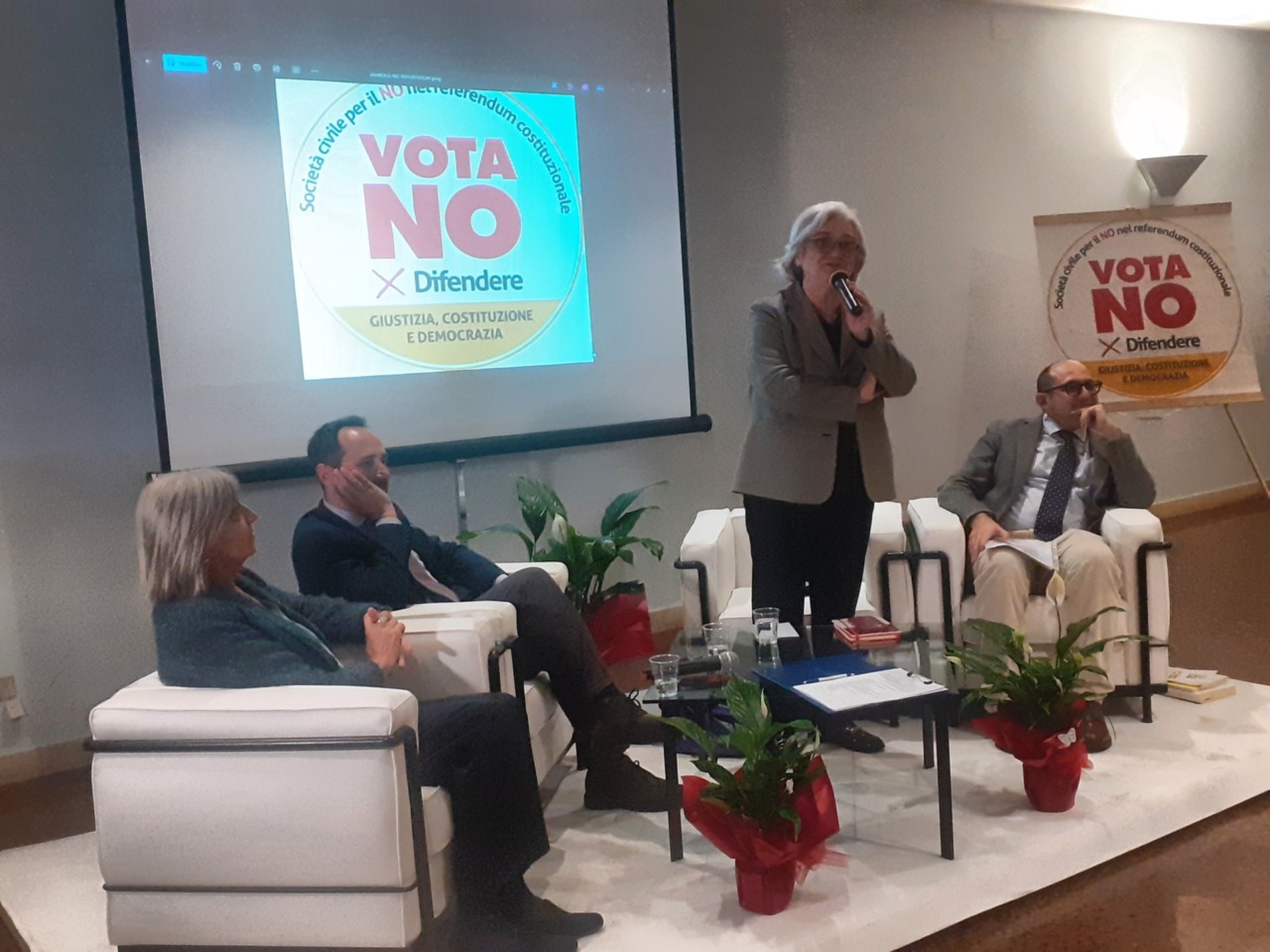 Referendum: Incontro con l’Onorevole Rosi Bindi con il Comitato del NO