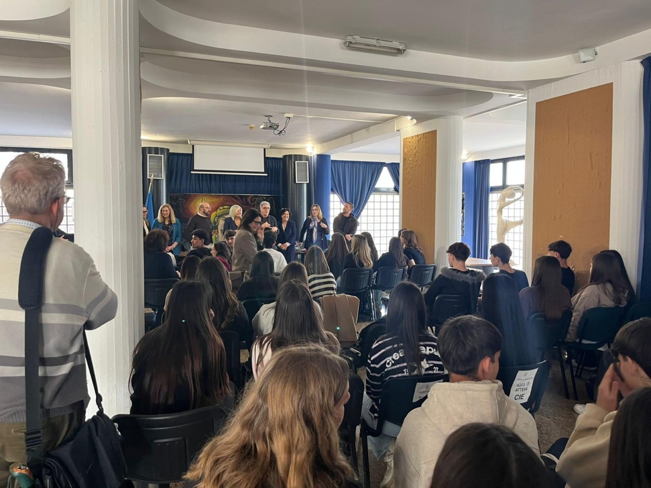 Alternanza scuola-lavoro, studenti dell’IIS Ramadù all’Ufficio tributi del Comune