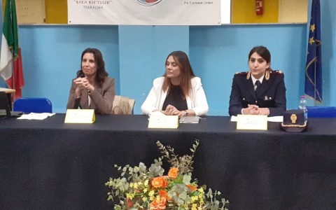 Bullsimo e cyberbullismo, incontro all’IC Montessori