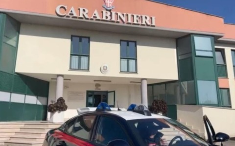 Straniero al lavoro con permesso di soggiorno scaduto, denunciato ristoratore