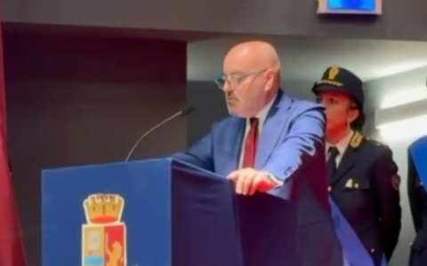 La festa della Polizia al Teatro Vittoria. LE INTERVISTE