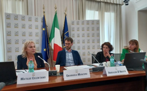 Welfare, la delegata Anci Matilde Celentano in Commissione Politiche Sociali: “Riforma non autosufficienza e semplificazione dei fondi priorità assolute per i Comuni”