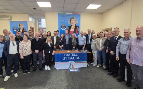 Elezioni, Fratelli d’Italia ha presentato la lista a sostegno della candidata a sindaco Annarita Del Sole