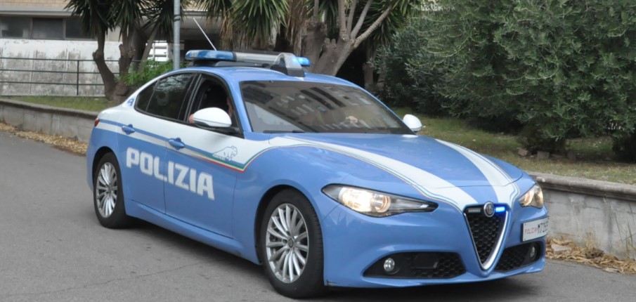 Fermati e arrestati due ladri in fuga dopo un inseguimento per le vie della città