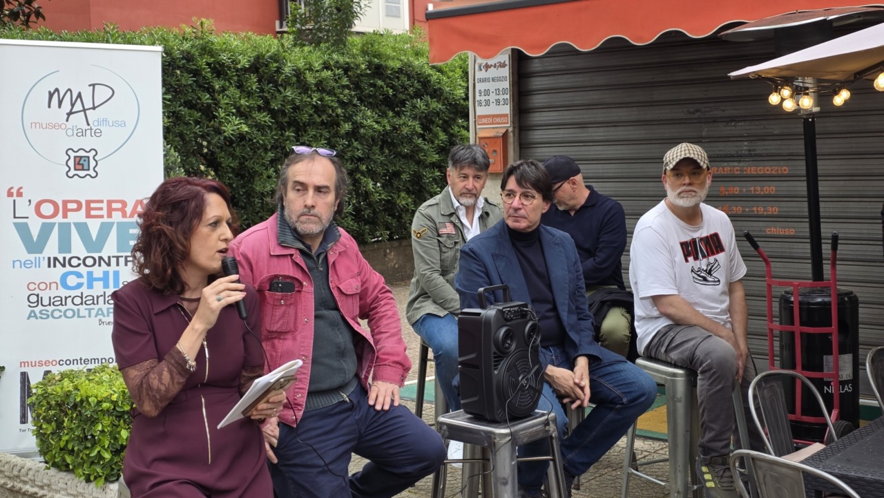 “Questa non è una matita”, la mostra di Gianni Caputo. L’INTERVISTA